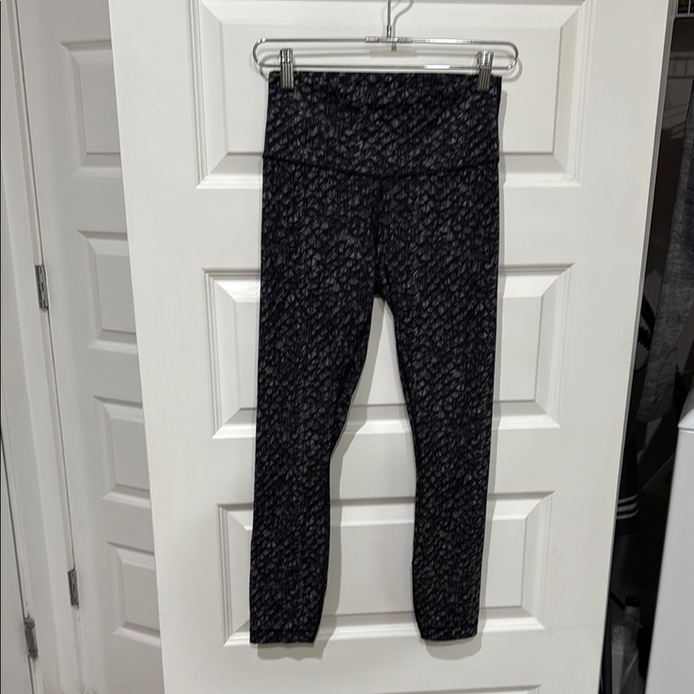 Lululemon Athletica Black Patterned Leggings